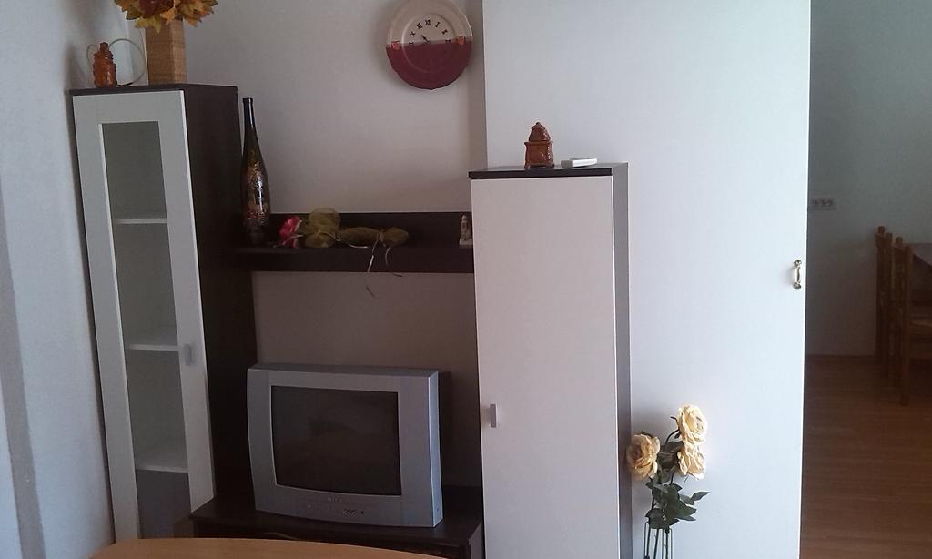 Apartment Maestral ポレッチ 部屋 写真